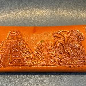 Vintage NOS Walt Disney World Epcot World Showcase Mexiko Hand punziert Leder Geldbörse Mesoamerican Aztec Originalpreis Aufkleber Sammlerstück