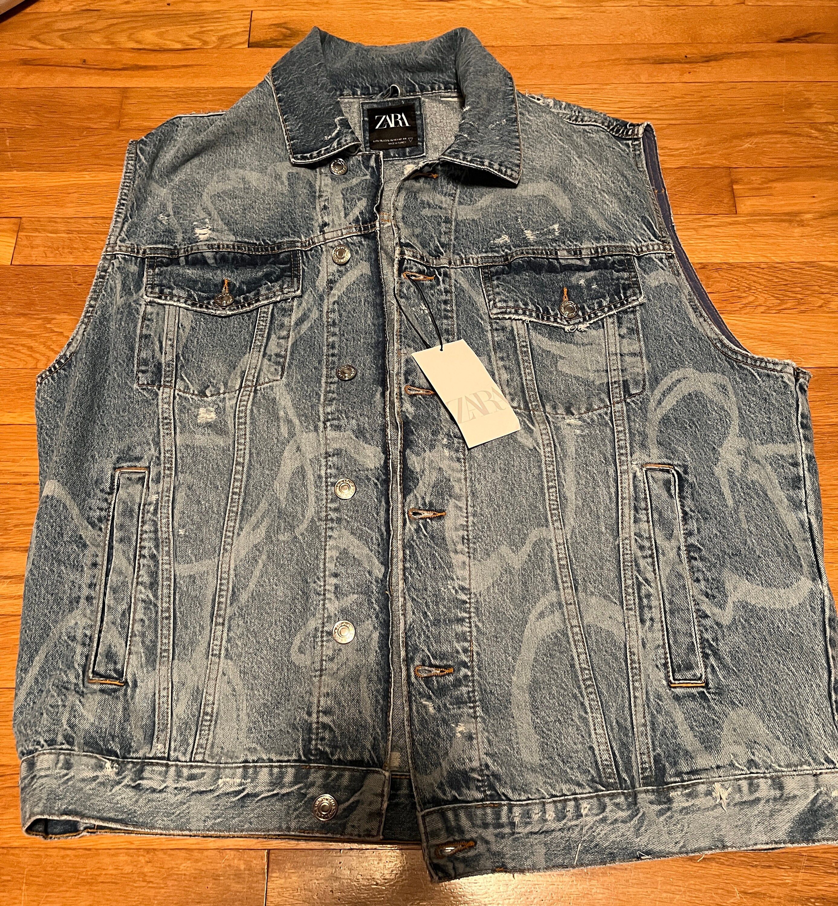 NWT New Zara Distressed Denim Trucker Vest XL Mens
