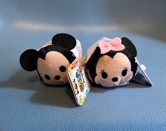 Nouveau Disney Tsum Tsum Pâques 2024 Ensemble Mickey et Minnie Mouse Variations pastel d'oeufs de Pâques NWT Disneyana Peluche de collection mignon petit ensemble