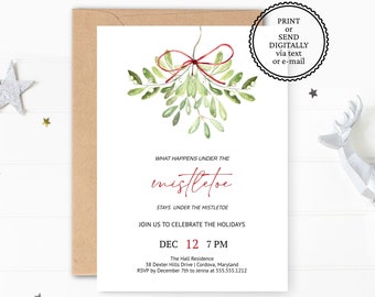 Op de afbeelding: Een aquarel-illustratie van mistletoe met een rood lint, een uitnodiging voor een kerstfeest met de tekst "Wat er onder de mistletoe gebeurt, blijft onder de mistletoe" en details voor een kerstfeest op 12 december om 19:00 uur.