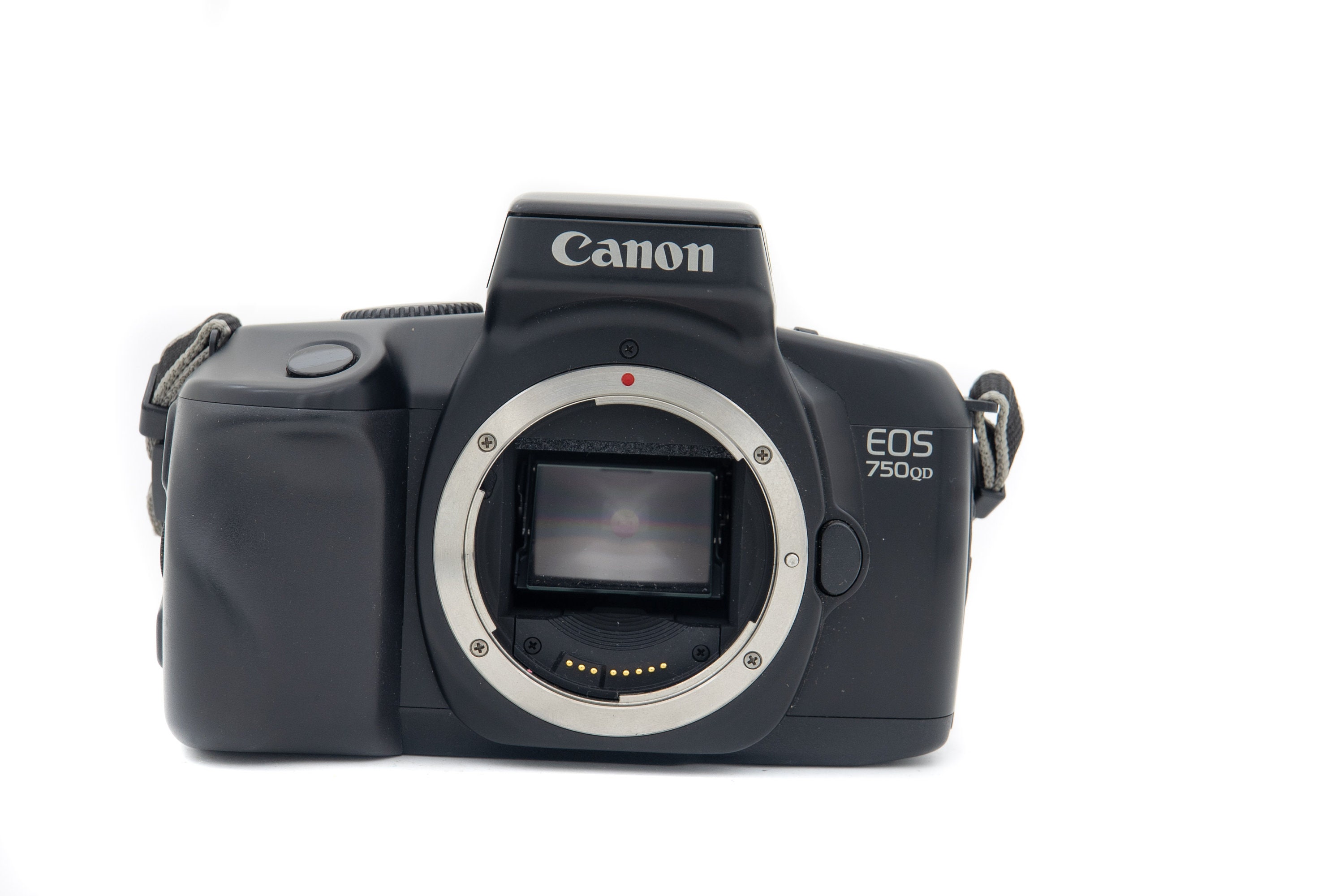 Canon EOS 750 QD SLR film camera in great condition. Autofocus 35mm film camera