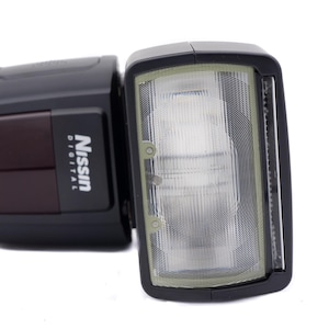 Nissin Di700A-flitsschoenbevestiging voor Fujifilm X-systeemcamera&#39;s. NIEUW in doos. Beschrijving moet worden gelezen!