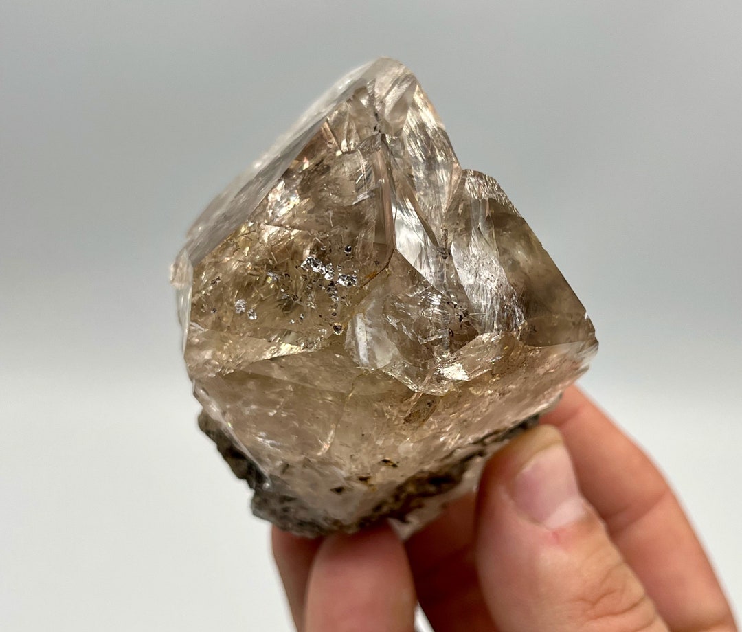 304 G Smoky Skeletal Herkimer Diamond, Wavy Faces, Tiny Crystals