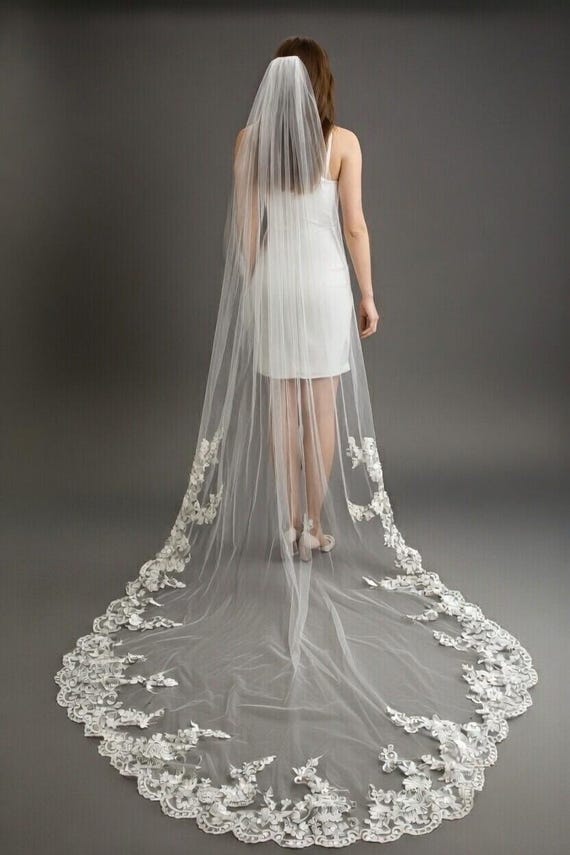 Lace Bridal Veil, Elegant Wedding Veil, 150cm Wide - Etsy display picture 3