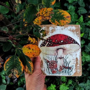 Wooden key holder for a wall with big red mushroom, wall organizer for a kitchen with mushrooms, key rack, wall hanger, mushroom art
