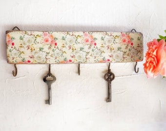 Wooden key holder for a wall with flowers, Recycling wood floral entryway organizer with brass hooks, Long key rack