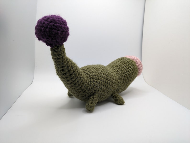 Lethal Company Inspired Spore Lizard Crochet Pattern image 3