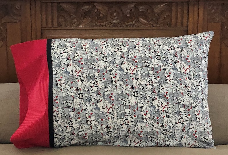 Dog Lovers Pillowcase FullQueen Set of 2