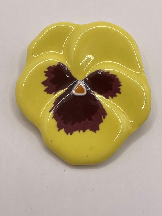 Avon Ceramic Pansy Pin