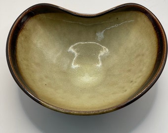 Hoffman 1988 Pottery Hand Bowl