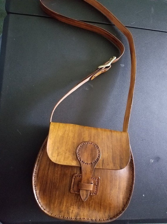 Leather round purse