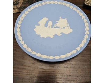 Assiette en jaspe Wedgwood 20 cm (8 po.) Assiette lune Lund Clausen homme sur la lune vintage