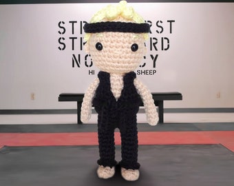 Cobra Kai Johnny Lawrence Schema all'uncinetto Amigurumi