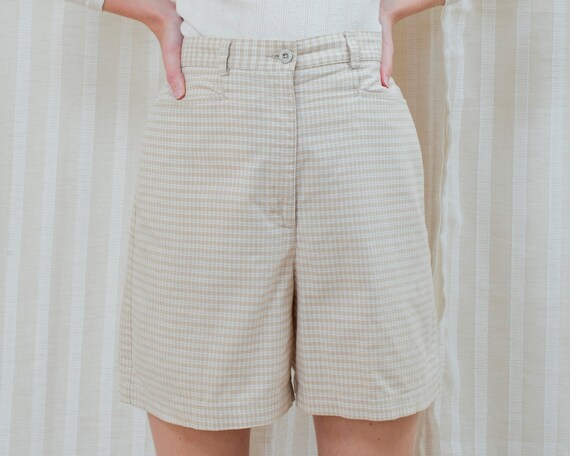90s tan plaid shorts | check high waisted high ris