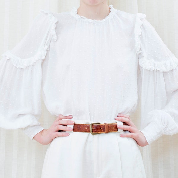 90s witte Ruffle Puff Sleeve blouse | gegolfde nek Swiss dot blouse | romantische poef mouw blouse | PIN dot blouse | pure blouse