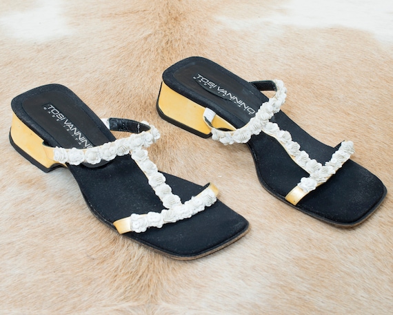 90s white beaded sandals 8 | slip on low block hee