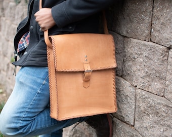 Leather Briefcase for men - Handmade Leather Satchel - Gift for Student-  Leather Bag - Shoulder Bag- Holiday Gift