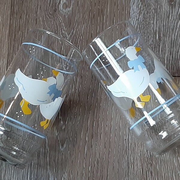 Vintage Country 1980 Goose Glassware set of 2 geese Tumblers