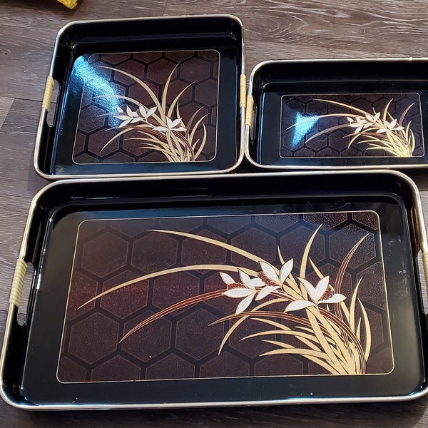 Vintage set of 3 Toyo Black Lacquer Wheat Nesting Bar Trays - Made in Japan