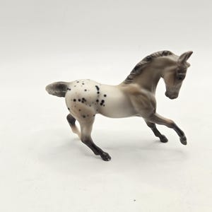 Breyer Model Horse Stablemate Rose Grey Cantering Warmblood - Polka Dot Parade - G2