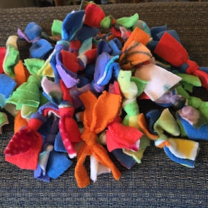 Handmade Fleece Catnip Scented Knots - Set of 5 - Cat Toys - Cat Accessories