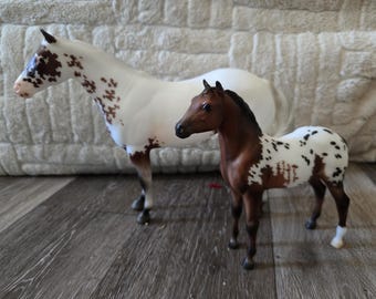 Breyer BreyerFest Horse #711621 Surrey & Axle Leopard Appaloosa Lady Phase Mare and Stock Foal