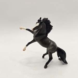 Breyer Model Horse Stablemate Blue Roan Rearing Mustang #5929 - G3