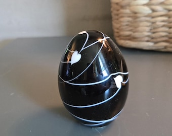 Hanging Heart Egg  Paperweight - Toyo Taiwan Art Glass LARGE 3 Inches Tall