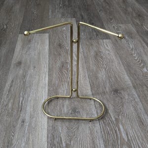 Vintage Brass Hand Towel Holder - Towel Rack for Bathroom or Kitchen - Vintage Home Decor