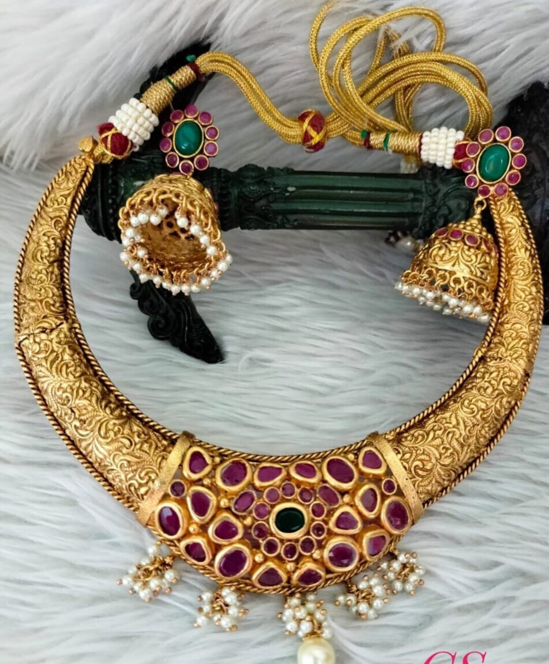 Kemp Choker Necklace Set With Semi Precious Stone Settings