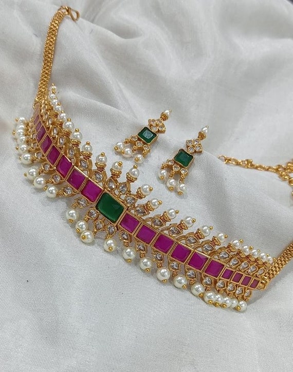 Vintage Handcrafted Kemp Choker Set.matte Gold Finish.pearl