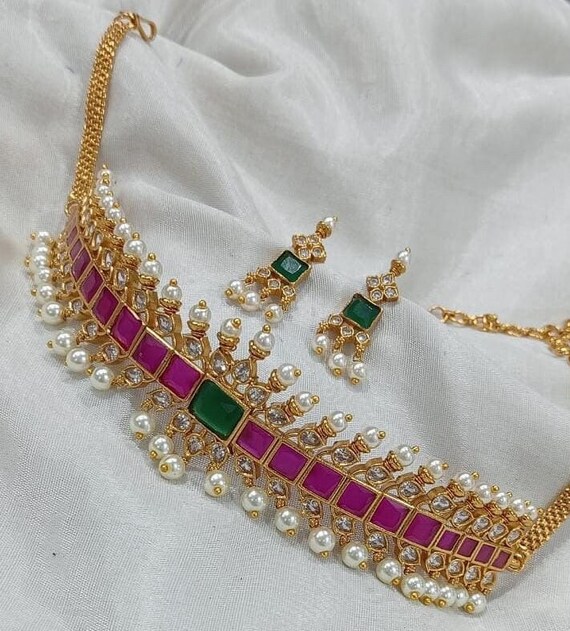 Vintage Handcrafted Kemp Choker Set.matte Gold Finish.pearl