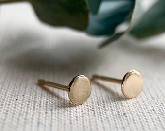 Small Circle Stud Earrings, 9ct Gold Studs, 4mm Circle, Geometric Jewellery, Gold Jewelry, Minimalistic, Tiny Studs, Solid Gold Earrings.