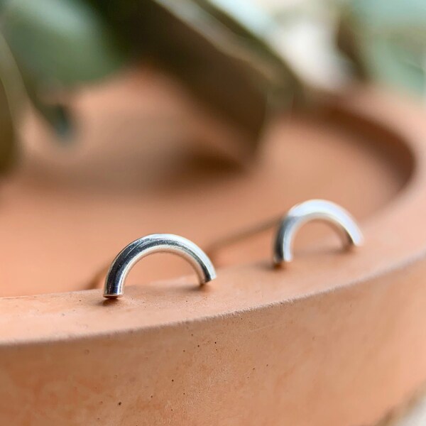 Sterling Silver Curve Stud Earrings: Minimalist Arc Jewelry