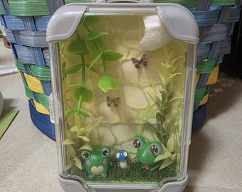 Mini Jumping Spider Suitcase