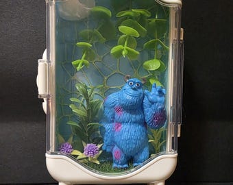 Jumping Spider Suitcase