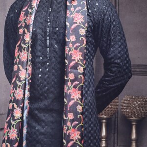 Black Men's Lakhnavi Kurta with Resham and Sequence