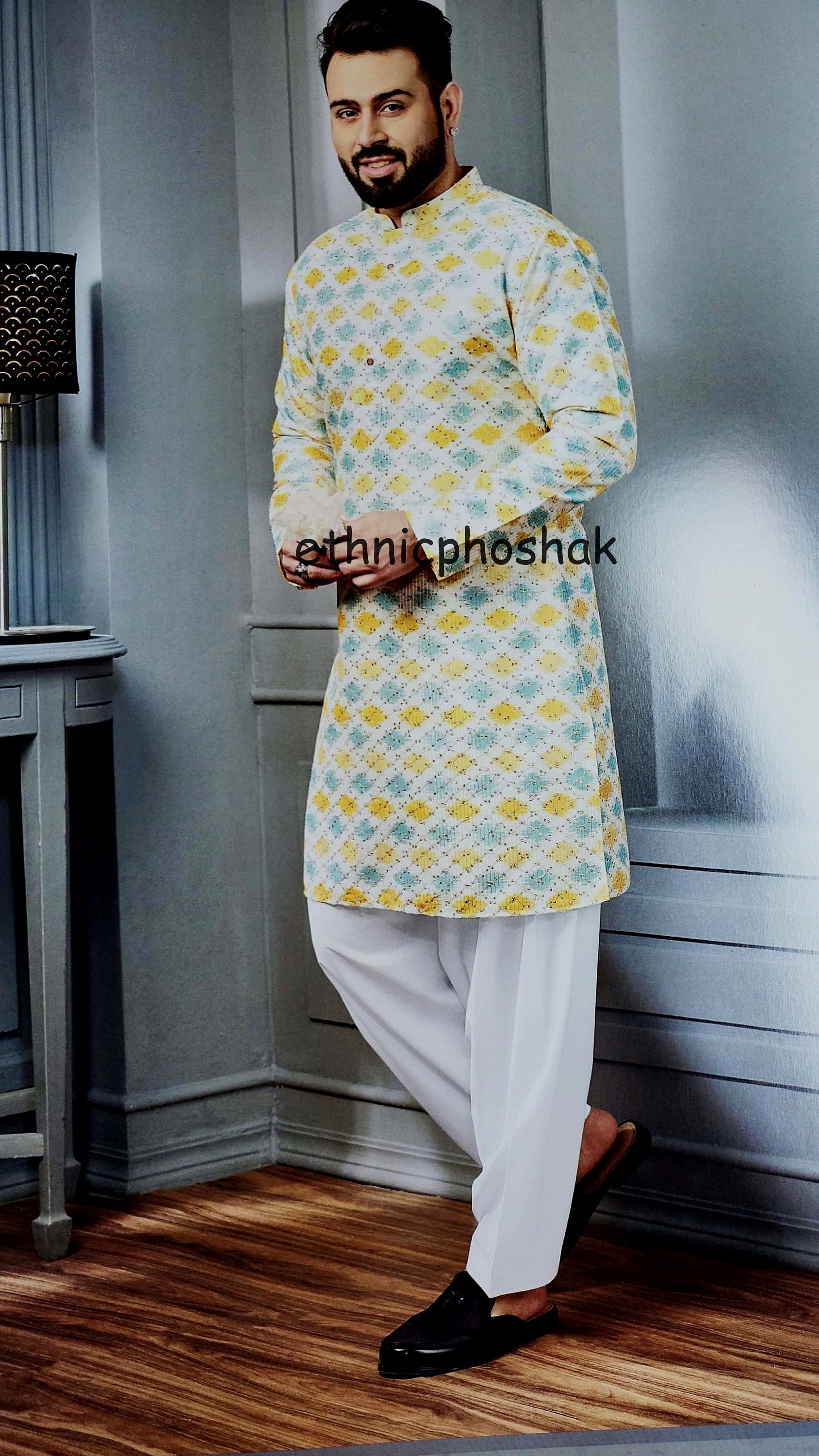 chappal with kurta pajama