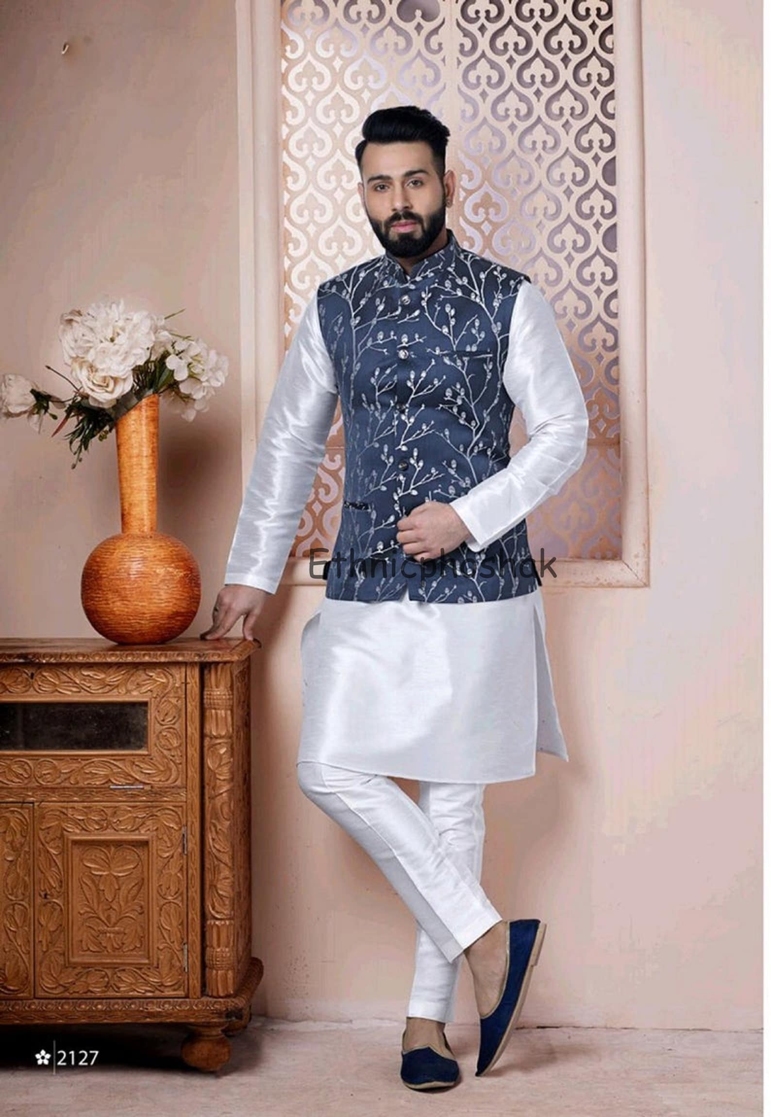 kurta pajama jacket ke sath