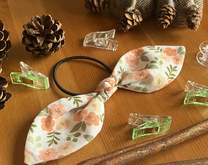 White Floral Patterned Hair Tie, Bow Hair Accessories, Cute Hair Band, Hair Bobble, Bow Style Bobble, Made in the UK, SH Designs