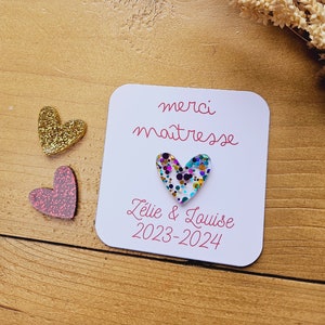 Pin's - carte personnalisée - annonce grossesse fête - mamie- maman - papa - cadeau personnalisé baptême anniversaire -cœur paillète