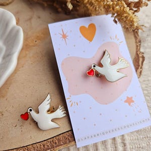 Pin's ou broche Bonne fête maman mamie papa papi .. cadeau personnalisé - cœur paillète