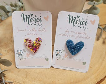 Pin's - carte personnalisée - annonce grossesse fête - mamie- maman - papa - cadeau personnalisé baptême anniversaire -cœur paillète