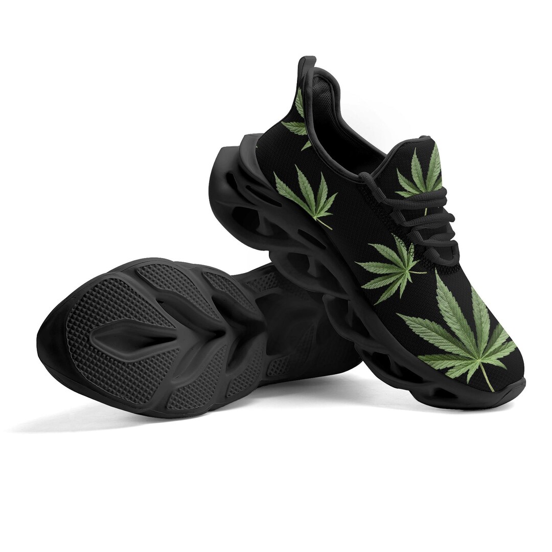 Green Leaf Cannabis Leaf Pattern Designed Women's Premium M-sole ...