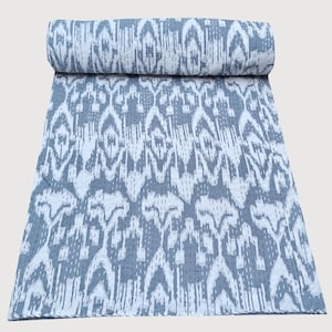 Gray Ikat Print Quilt Indian Kantha Quilt Bedding Queen Size Bedspread Kantha Throw Quilt Cotton Bed Cover Vintage Boho Quilt