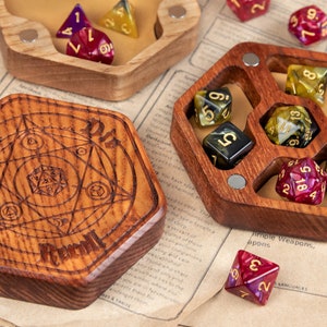 DnD Gaming Dice Box | Dice case | Dungeons and Dragons Dice holder for 7 dices | Dice Vault Gift Box | DNDB5
