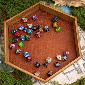Dragon Scale Engraved RPG Gaming Dice Box | DnD Dice Vault | Dice Holder, Wood storage, Dnd, Gift Box, Dice case Gift Box Personalized DNDF1