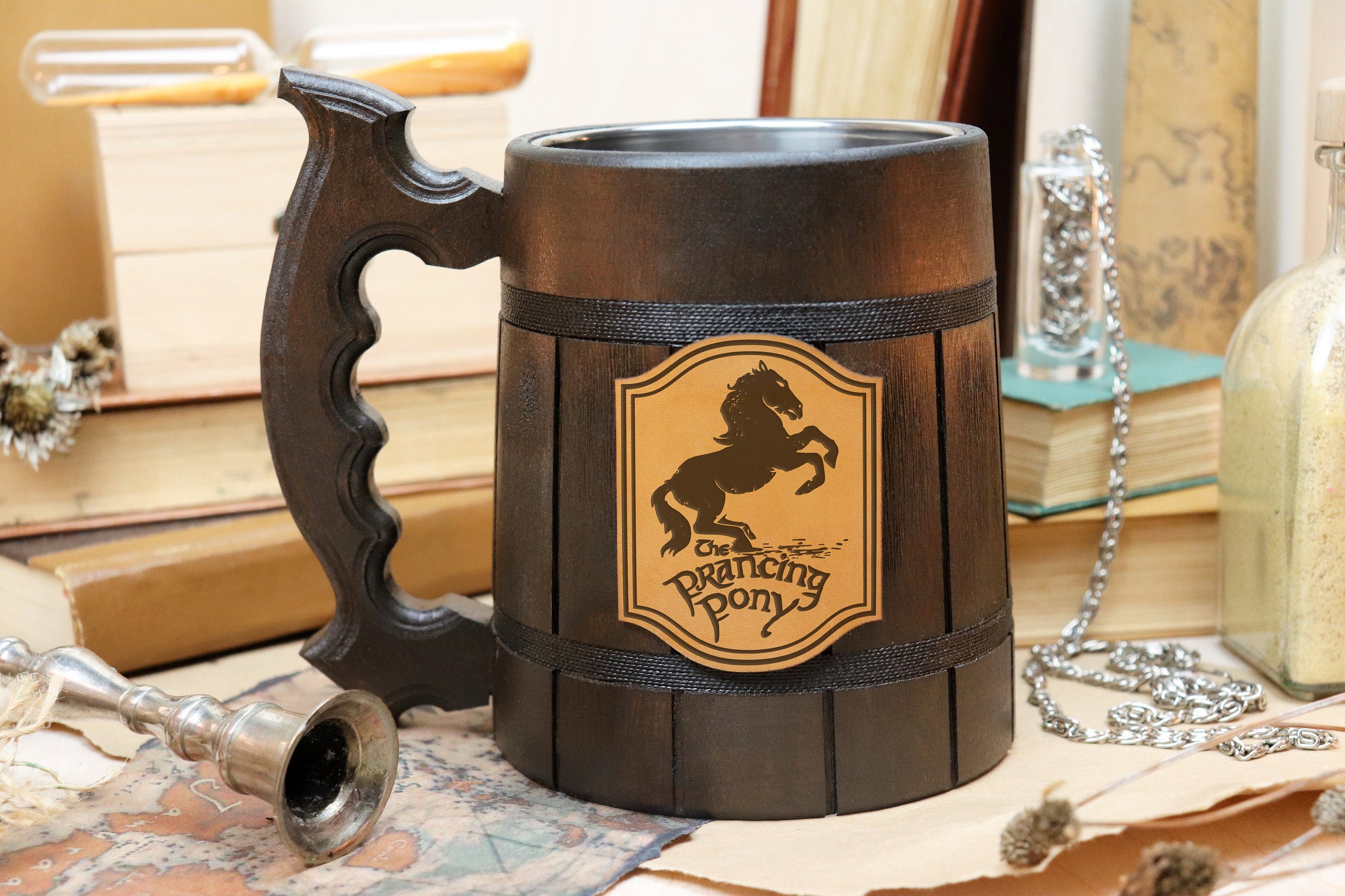 Wooden beer mug, fantasy tankard. #lotr #lordoftherings