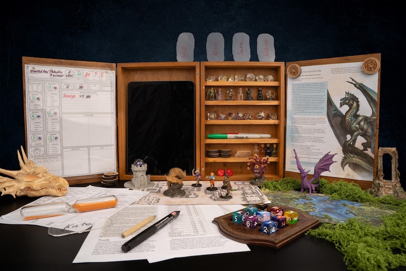 Dungeon Master Screen | Wooden RPG screen gift | dnd gift | Table top Games | Pathfinder | DM Gifts | DTS 1 image 2