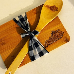 Personalized Kentucky State Engraved Cutting Board- Kentucky cutting board gift set